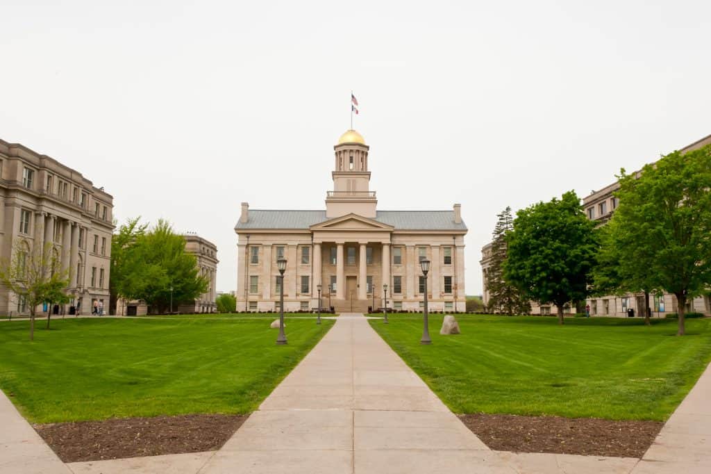 11 Best Breweries In Iowa City & Nearby Too Good To Miss